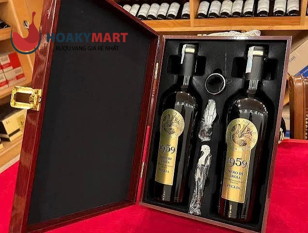 Niên vụ rượu vang Nero di Troia